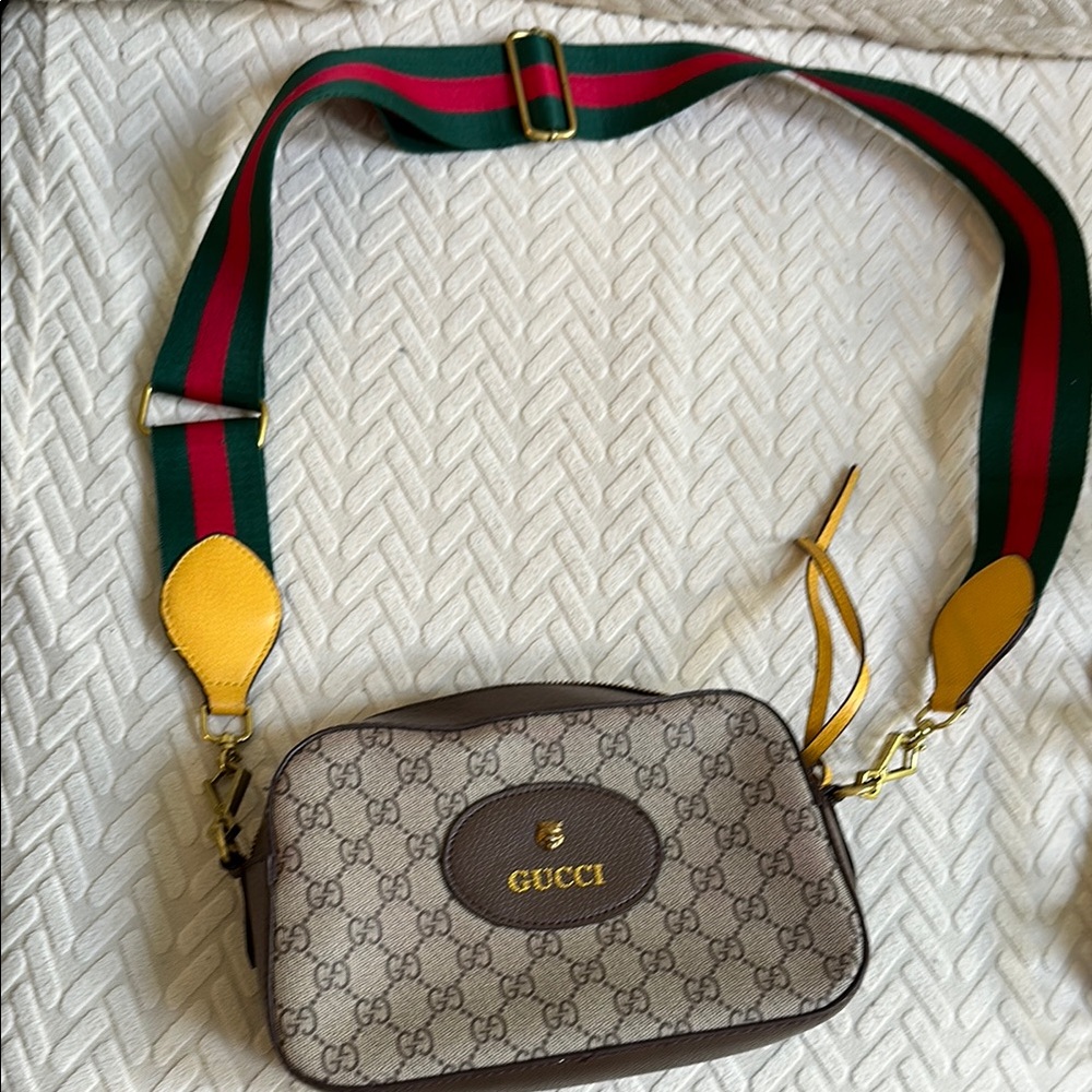 Gucci Beige Crossbody Bag with Red and Green Strap